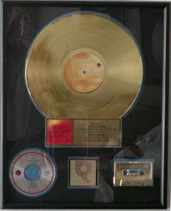Kiss Me Kiss Me Kiss Me Gold (RIAA) #1