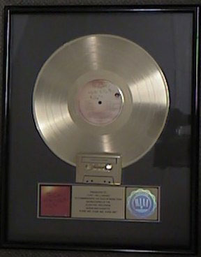 Kiss Me Kiss Me Kiss Me Platinum (RIAA) #1