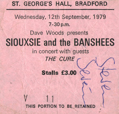 Bradford, England (Siouxsie And The Banshees w/Robert) (Different)