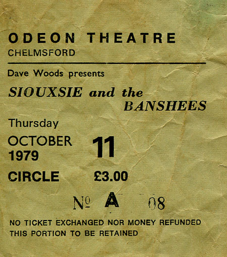 Chelmsford, England (Siouxsie And The Banshees w/Robert)(Different)